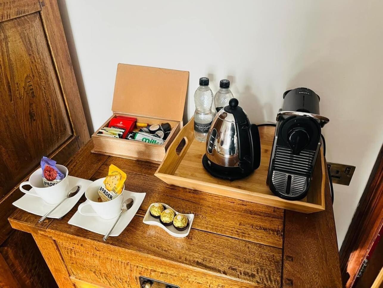 Bed and breakfast Abbotsleigh Of Whitby Extérieur photo